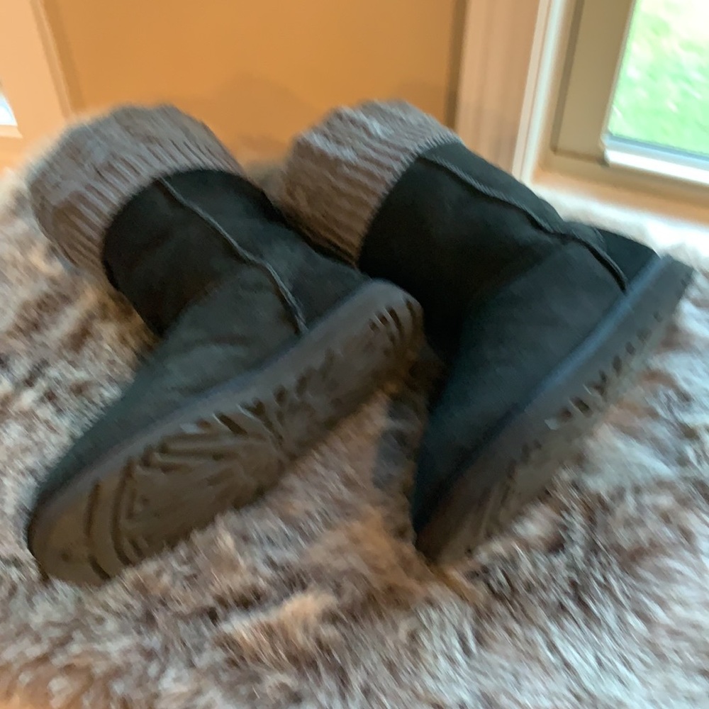 Ugg’s - Picture 5 of 9